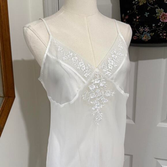 VTG Y2K Halston Lingerie Bright Sheer White Floral Embroidered Beaded Maxi Slip - Picture 2 of 7